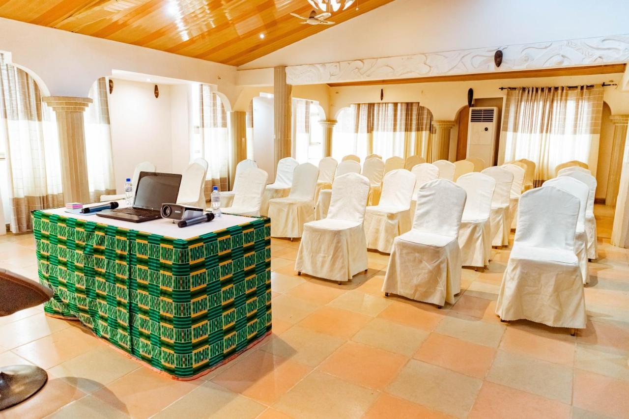 Hotel M'Rode ロメ エクステリア 写真