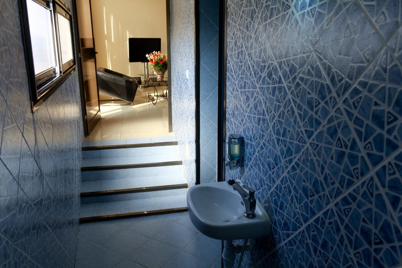 Hotel M'Rode ロメ エクステリア 写真